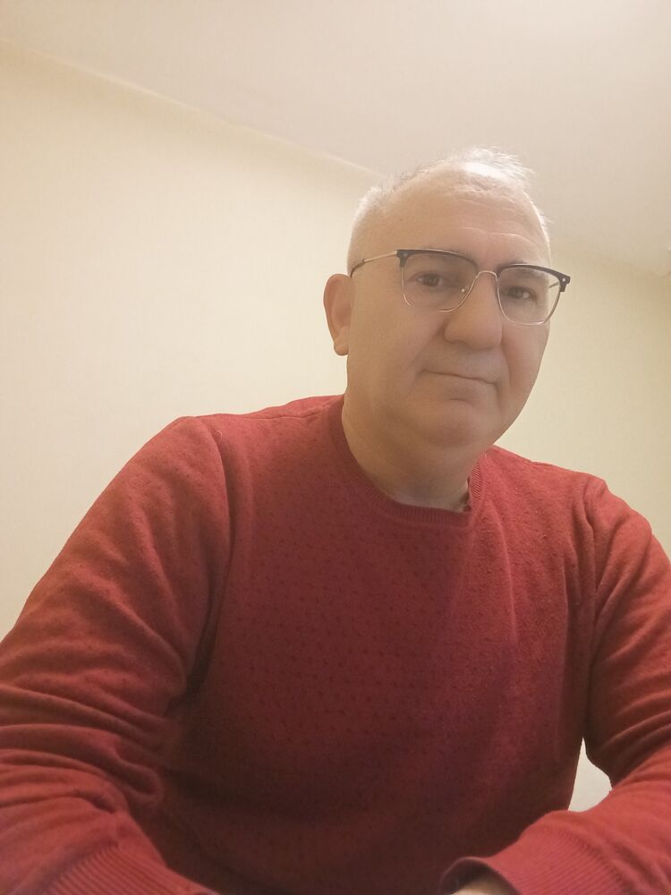  52618829  Marat, 53 ,     