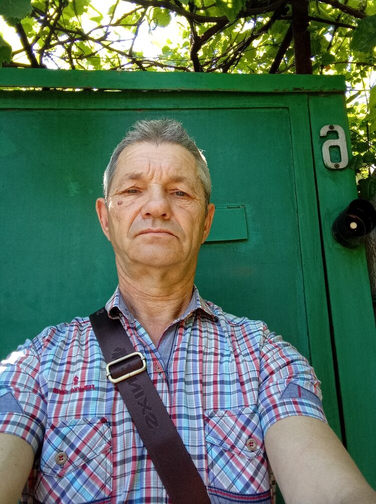  34426579  Nikolay, 66 ,    
