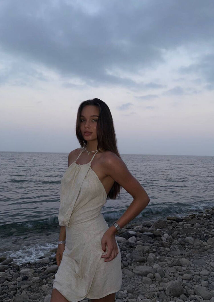  52965219  Anastasia, 27 ,    