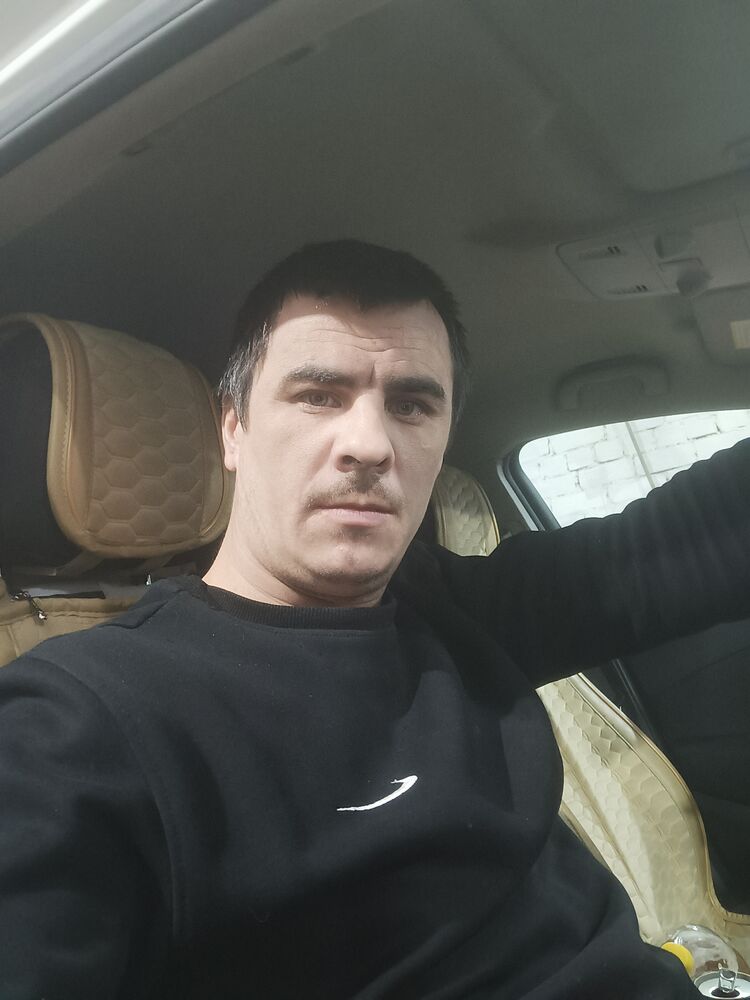  49723079  , 32 ,    