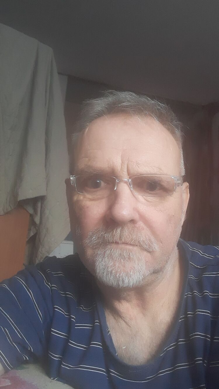  32926409  , 62 ,    