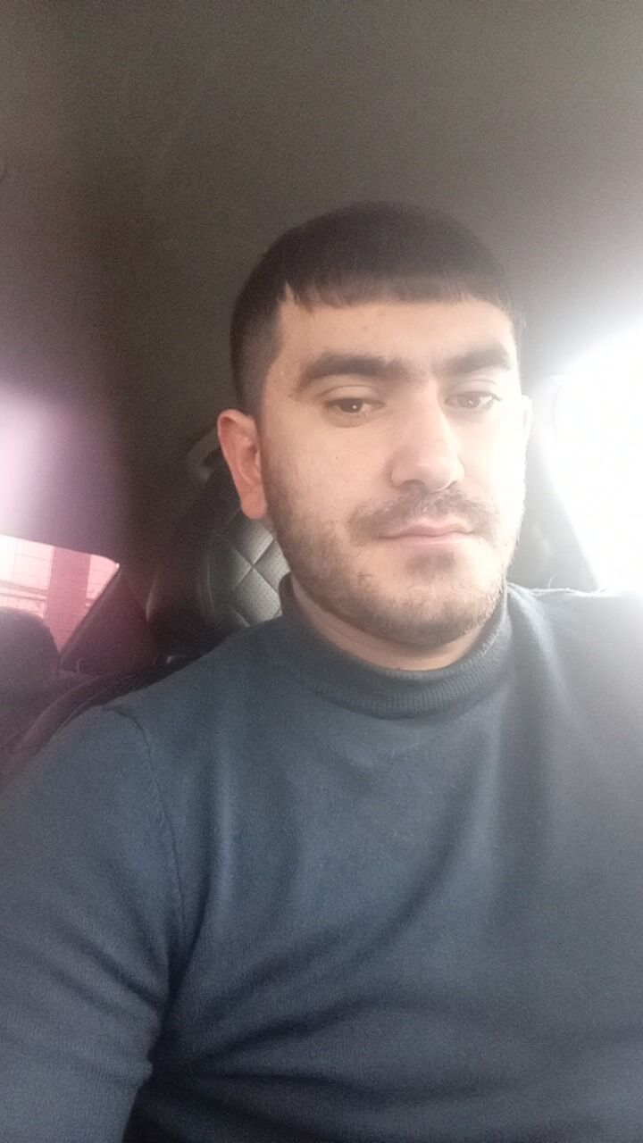  48770549  , 28 ,    
