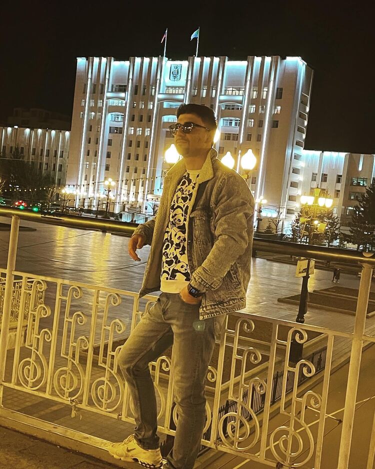  ,   Albert, 33 ,   c 