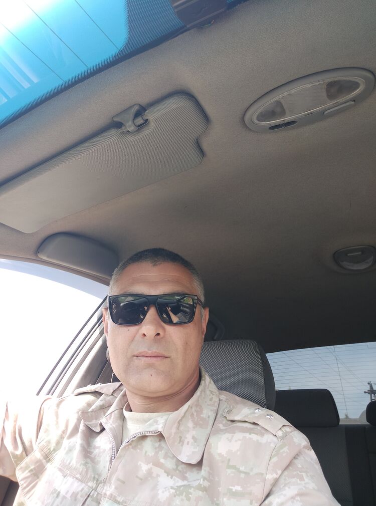  48105989  , 44 ,    