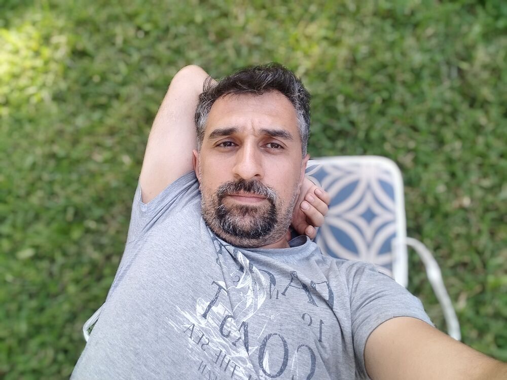  54195859  Zeynal, 40 ,    