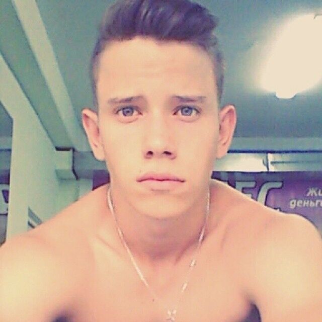  ,   Alex, 29 ,   