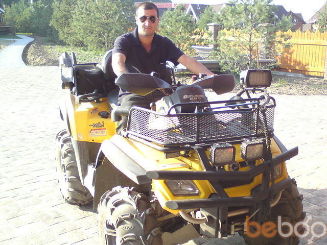  1063989  Armen, 35 ,    