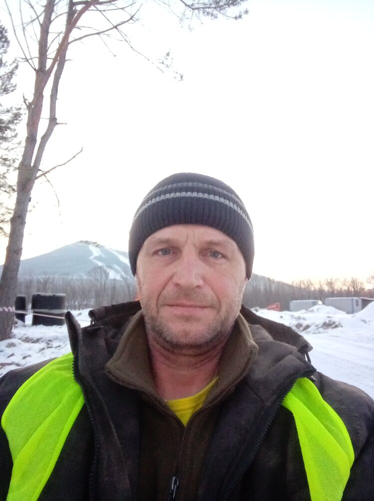  ,   Sanni, 46 ,   ,   