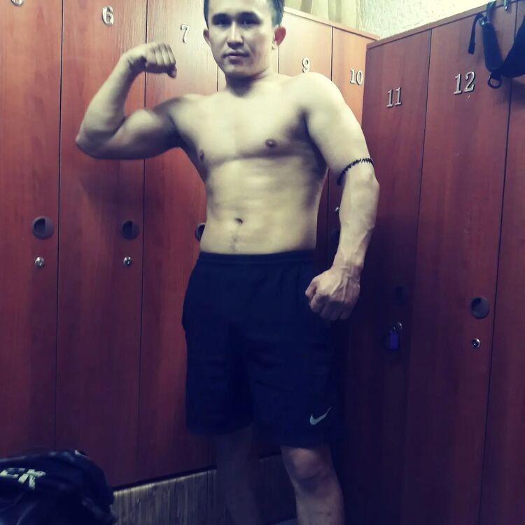  ,   Gana, 32 ,   ,   