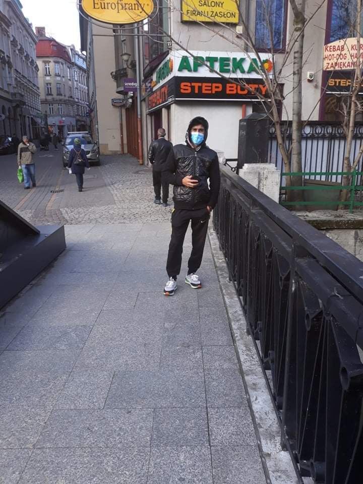  25212119  Sergo, 35 ,    