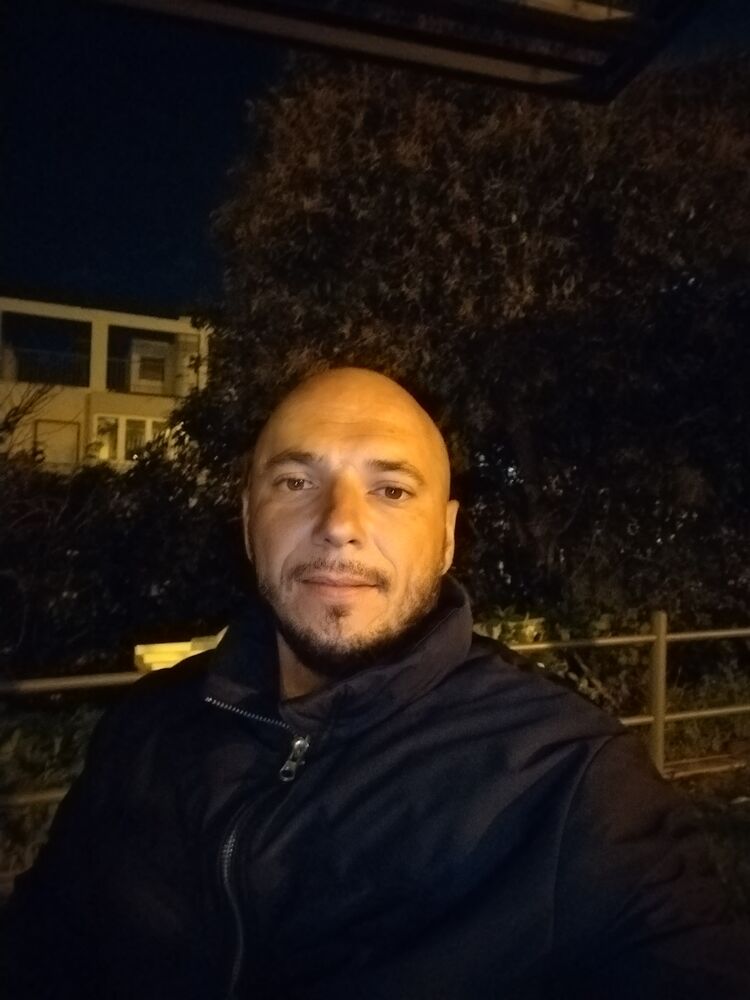  ,   Igor, 37 ,   ,   