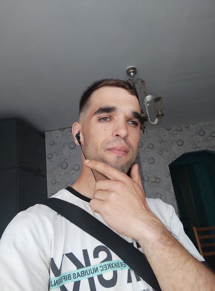  46453479  , 25 ,    