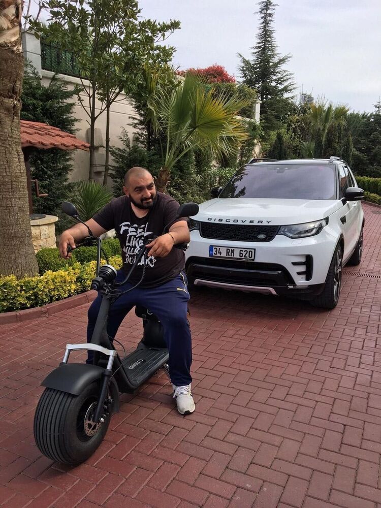  Esenyurt,   Kakha, 42 ,   ,   