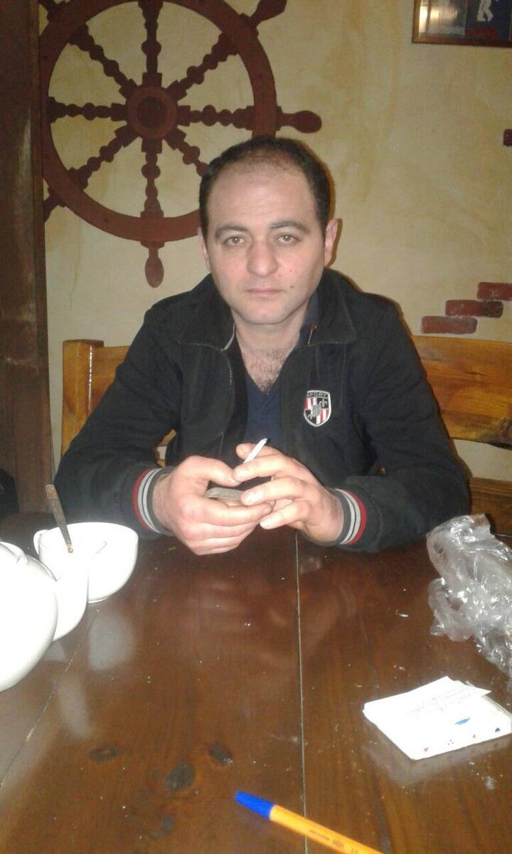  15985939  Edik, 41 ,    