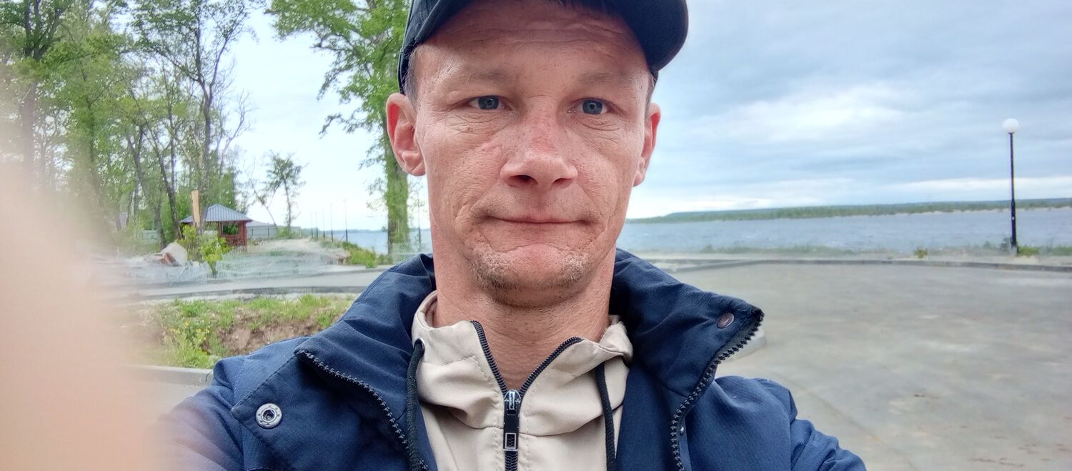  ,   Anton, 34 ,   ,   