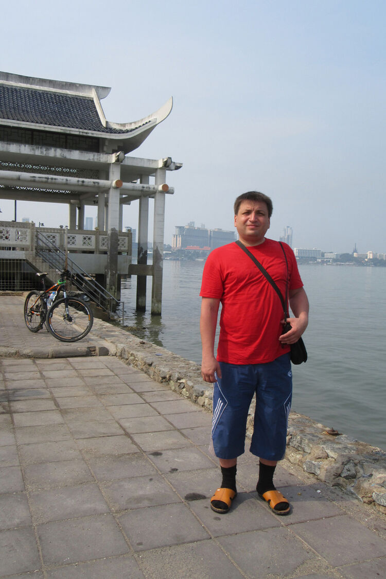  ,   Anton, 46 ,   