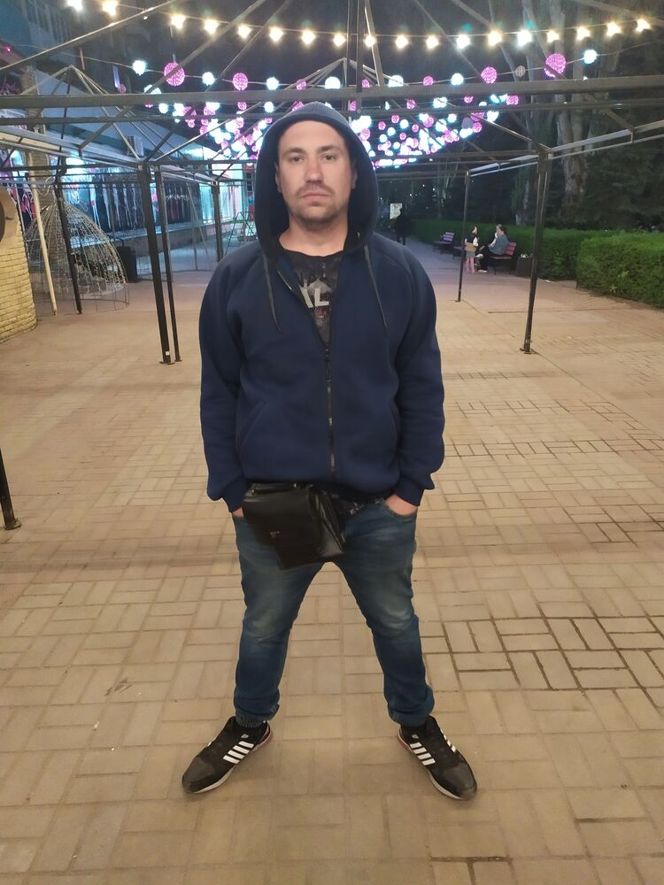  42771479  , 32 ,    