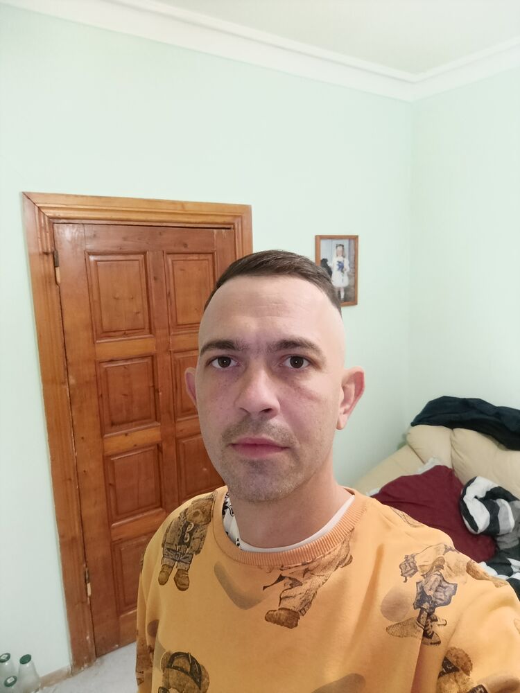  48217809  , 31 ,    