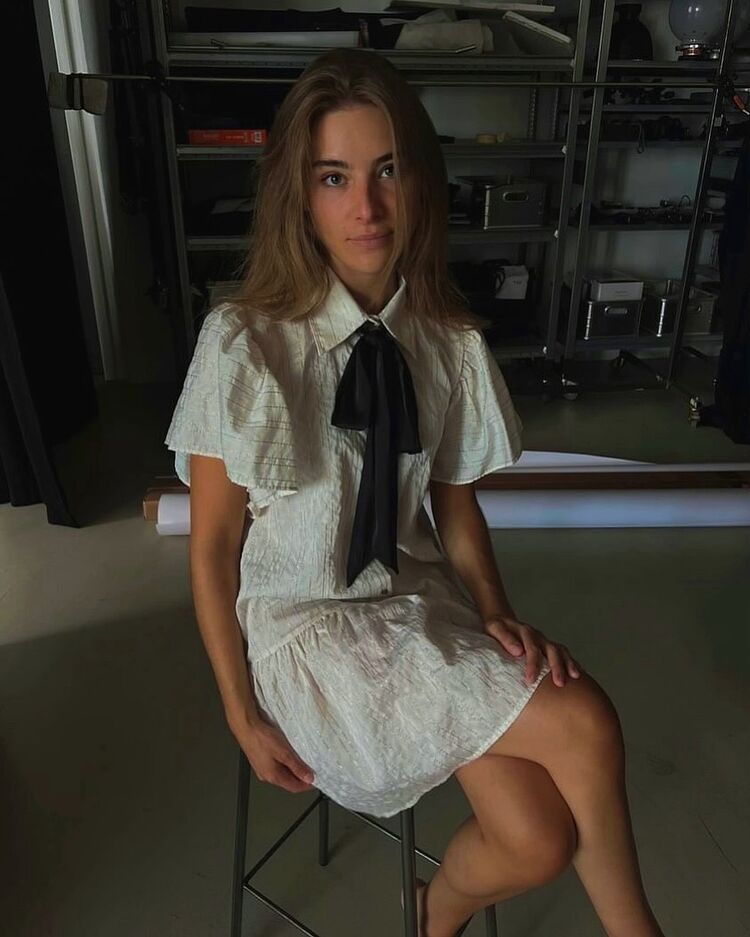  53630779  , 40 ,    -