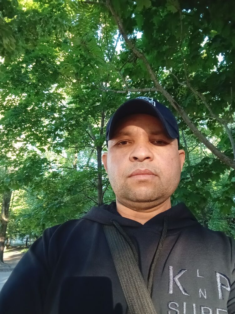 43536629  Sherxon, 44 ,     