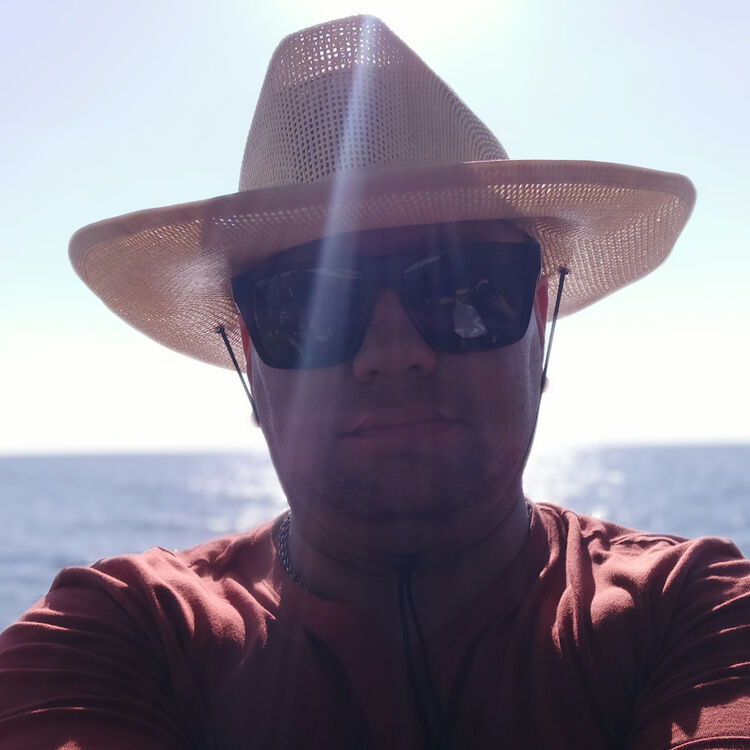  ,   Alex, 42 ,     , c 