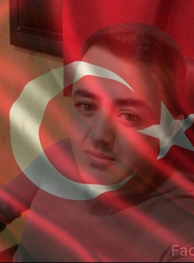  24518519  Oktay, 44 ,    