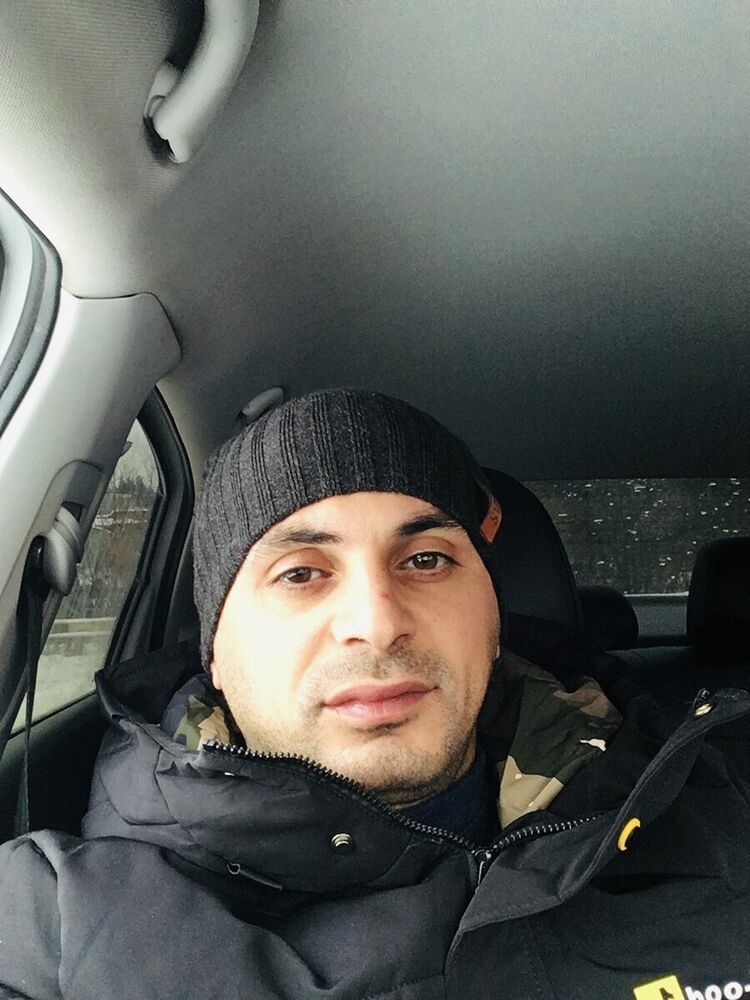  21568009  , 35 ,    