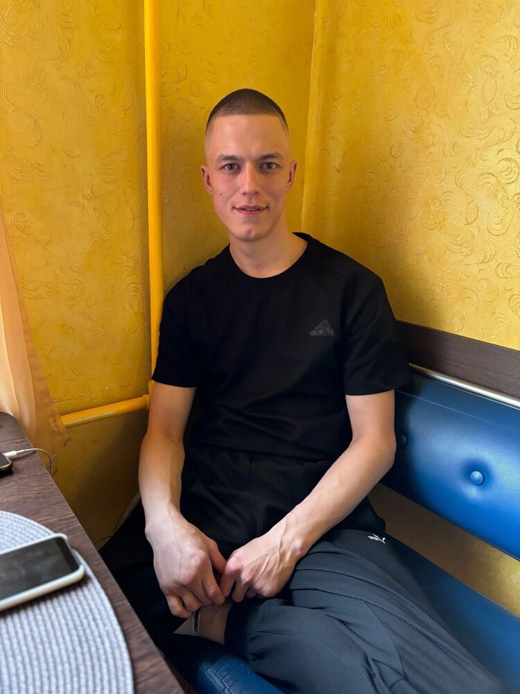  44047149  Evgeny, 30 ,     