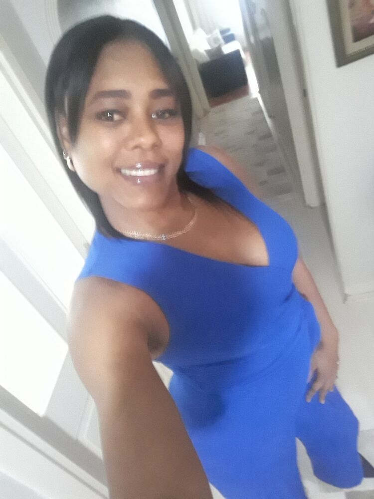  53362879  Yaely, 45 ,    