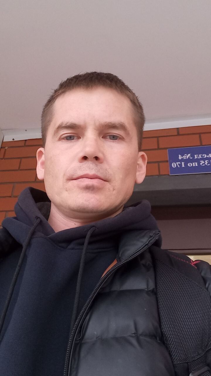  ,   Alex, 37 ,   ,   , 