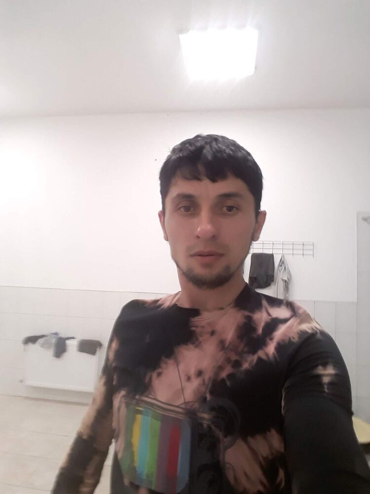  43142969  , 37 ,    