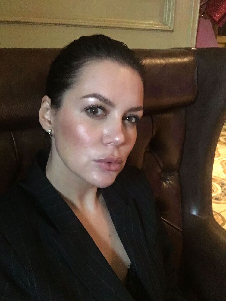 49197859  Ksenia, 40 ,    