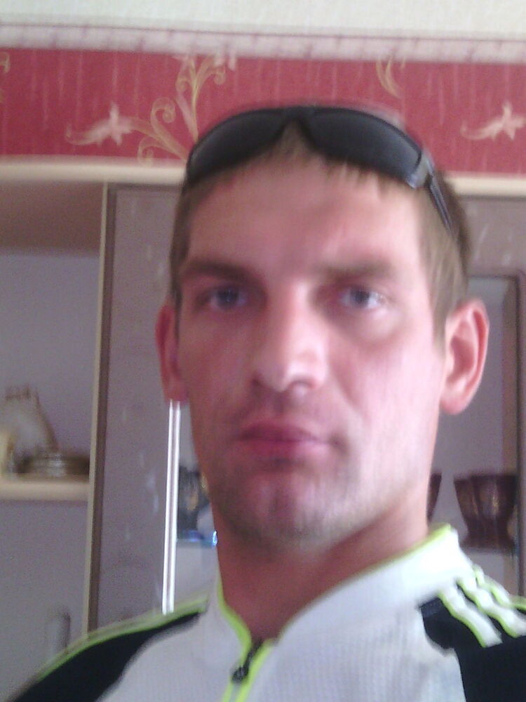  7647009  Andriy, 39 ,    