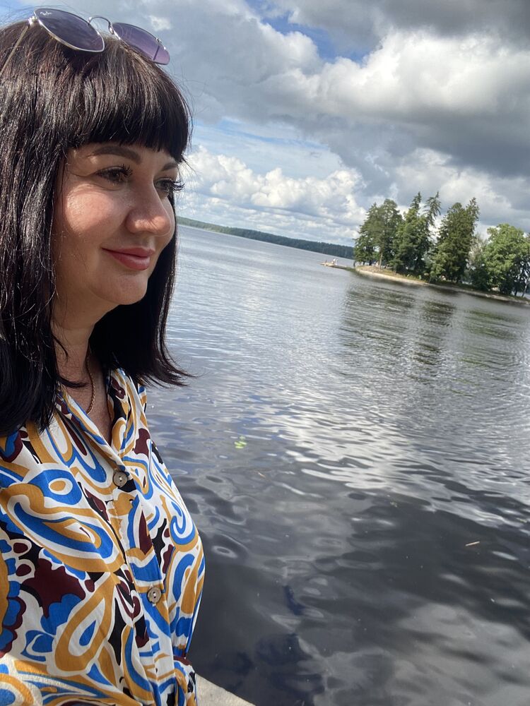  53328419  Lesya, 49 ,    -