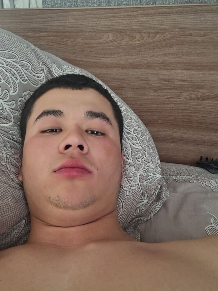  43933409  Salih, 22 ,    