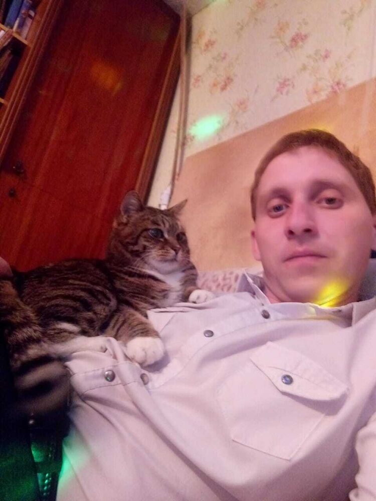  --,   Alex, 39 ,   