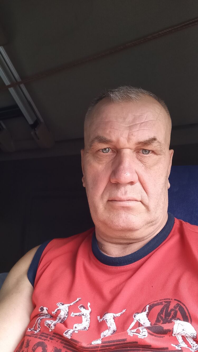  29695899  , 57 ,    