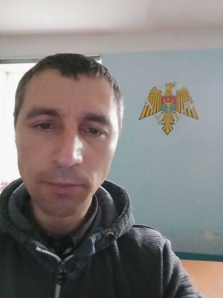  44379829  MiHENEA, 40 ,    
