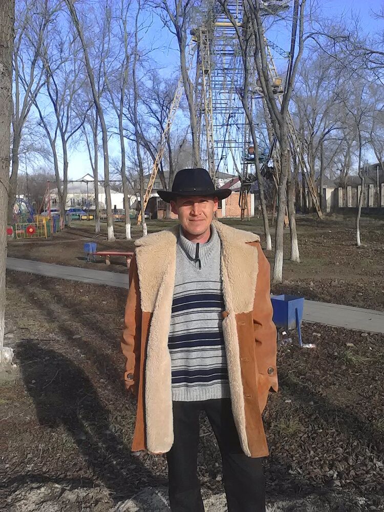  ,   Pavel, 47 ,   ,   , c 
