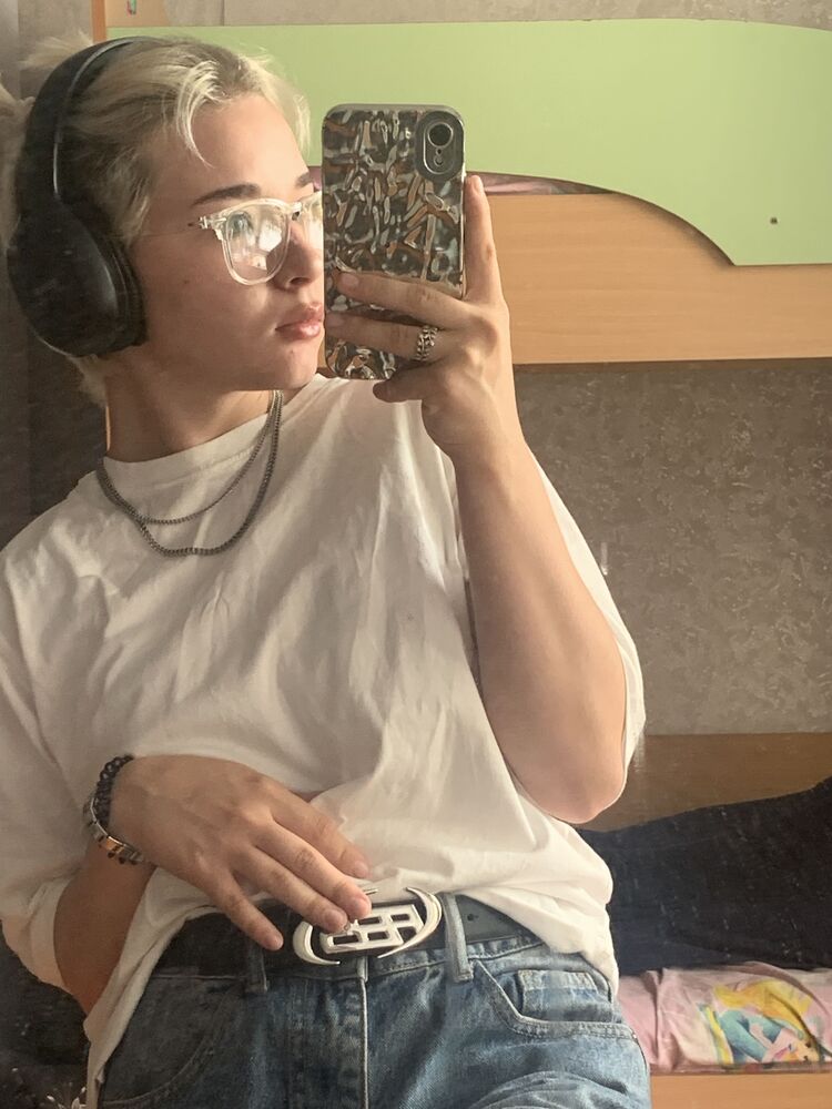  45286089  , 19 ,    