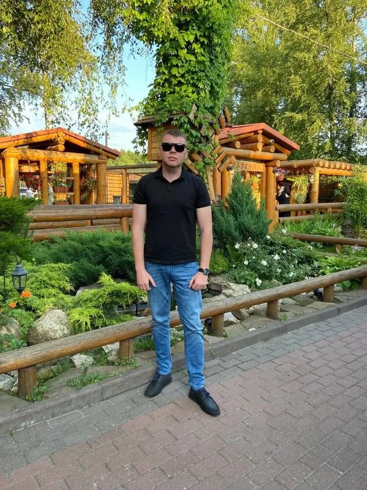  36561089  Evgeny, 35 ,    