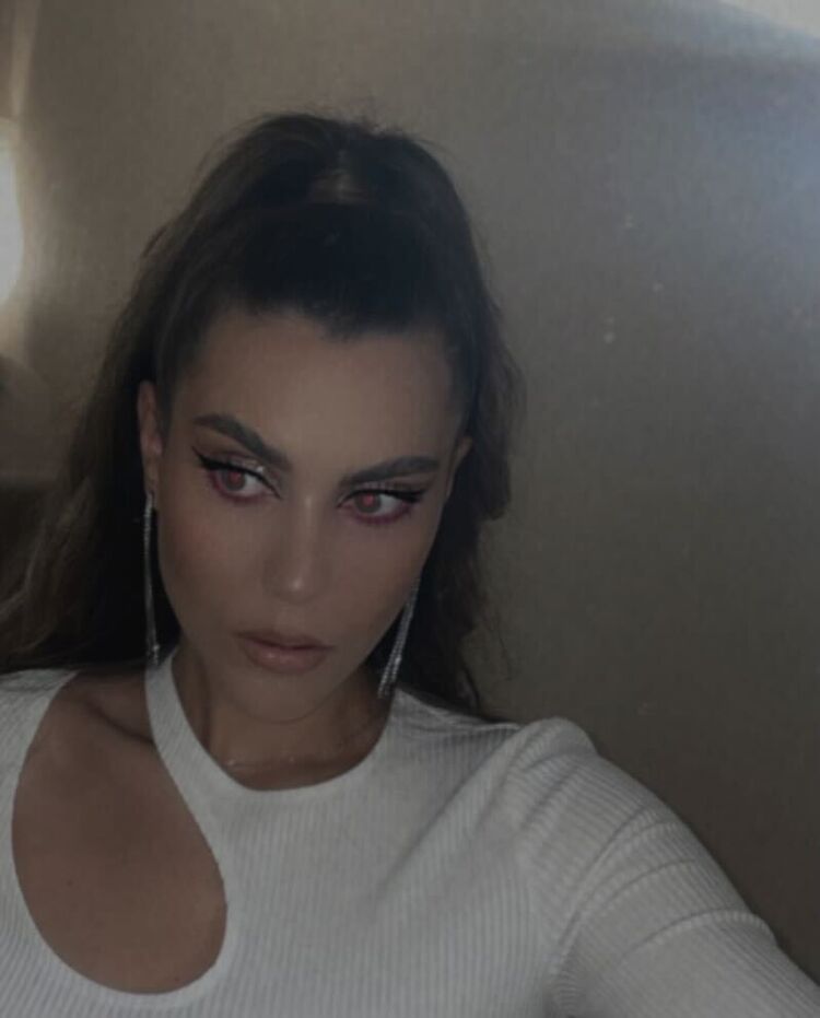  -,   , 25 ,  