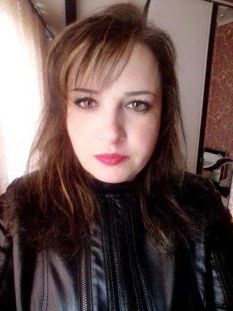  ,   Elena, 42 ,  