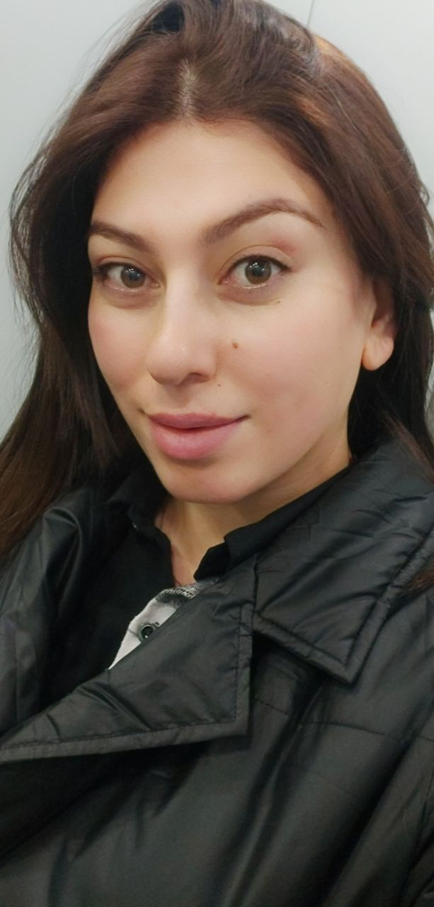  ,   Sabina, 38 ,   ,   