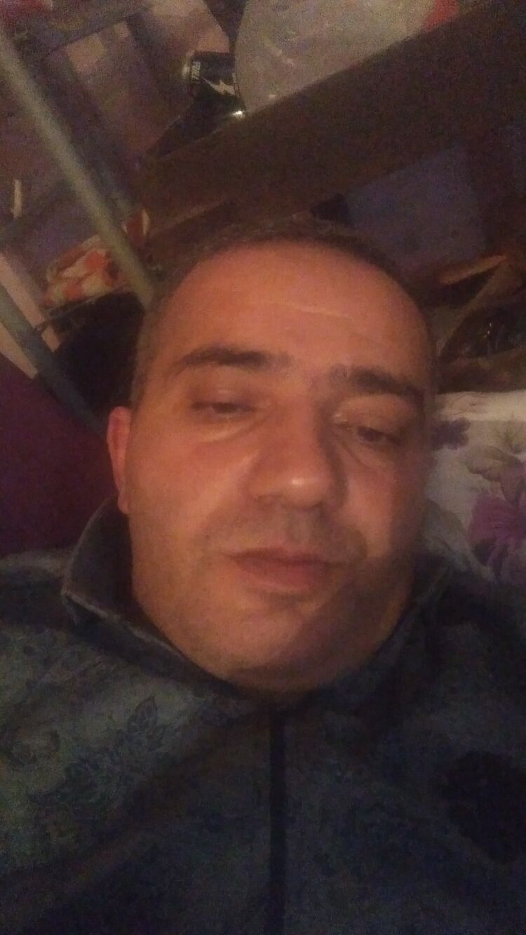  39756159  Kamal, 49 ,    