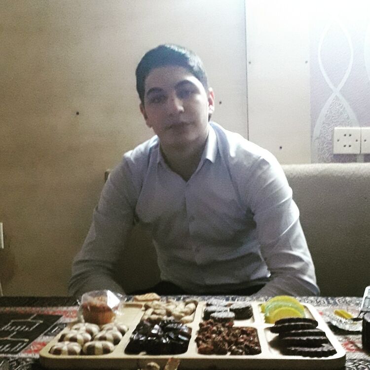  18521629  Kamran, 29 ,    