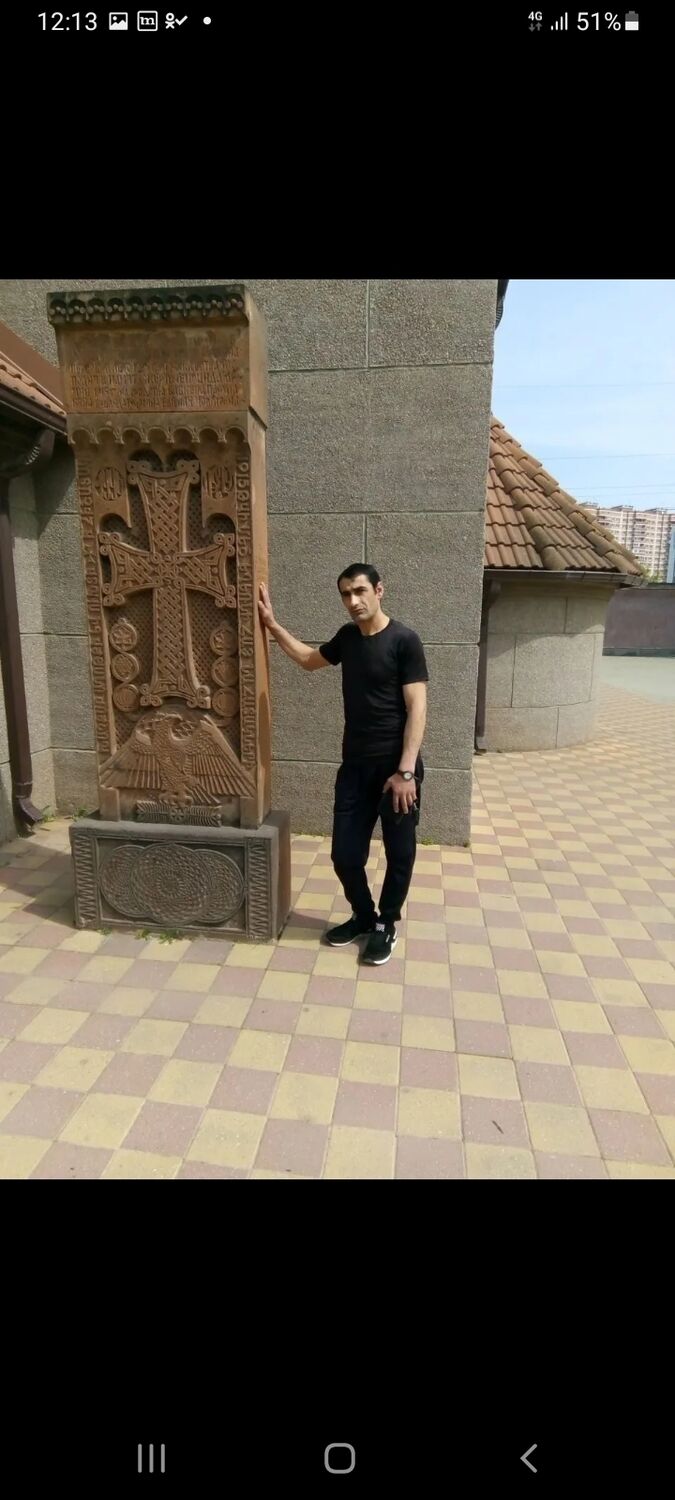  37829989  Norayr, 42 ,    -