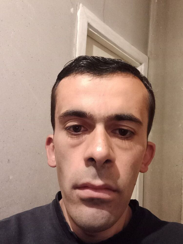  46864559  Andranik, 30 ,    