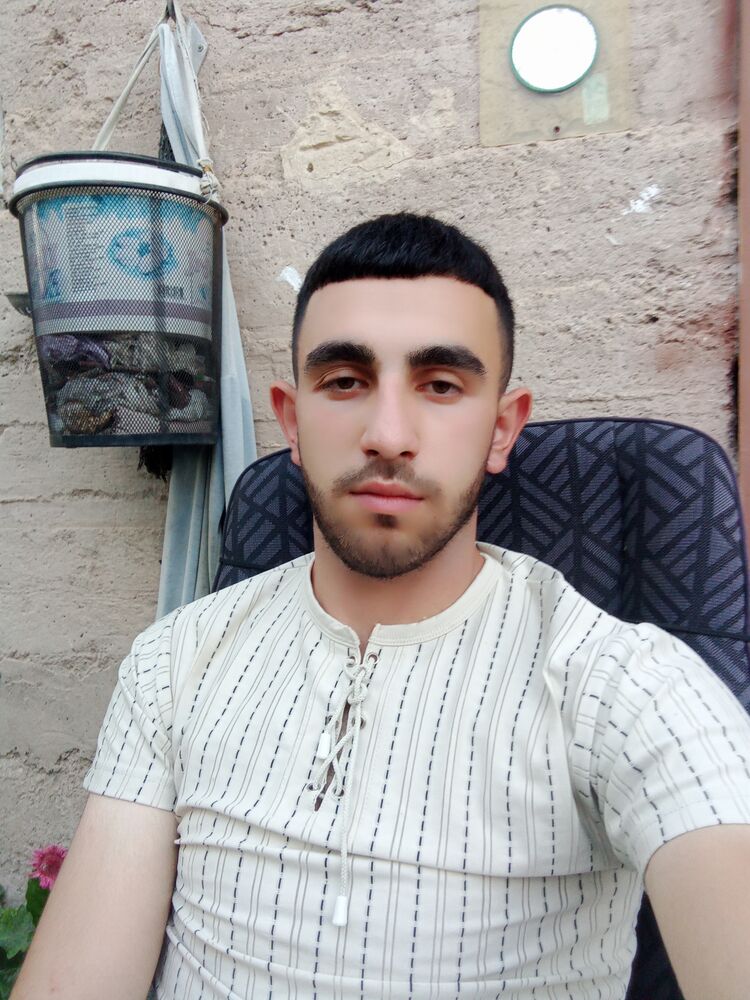  ,   Arsen, 22 ,   ,   