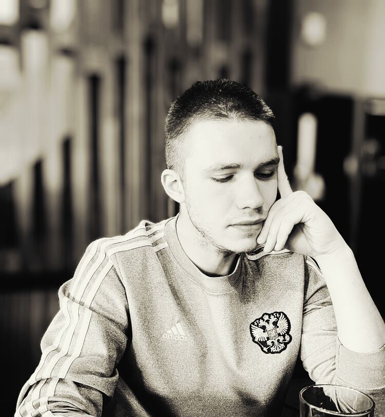  52247559  Valoja, 25 ,    